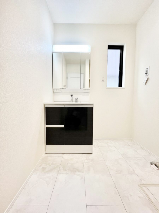 ���ʑ�E���ʏ��@�傫�����₷���O�ʋ��Ő�����������ʑ�́A�g�����Ȃ݃`�F�b�N�┧�̂������ɂ������߂ł��B 