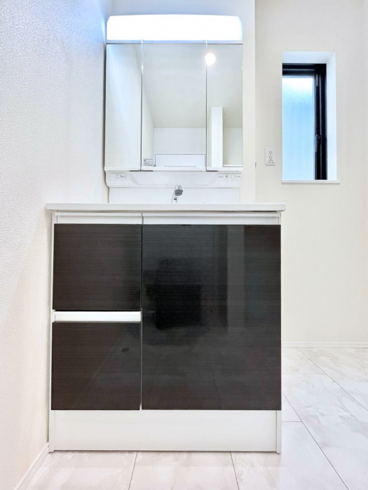 ���ʑ�E���ʏ��@�傫�����₷���O�ʋ��Ő�����������ʑ�́A�g�����Ȃ݃`�F�b�N�┧�̂������ɂ������߂ł��B 