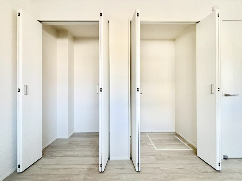 ���[�@�m���̃N���[�[�b�g�B���s��������̂Ō���̈ߗނ�����������܂�܂��B�@