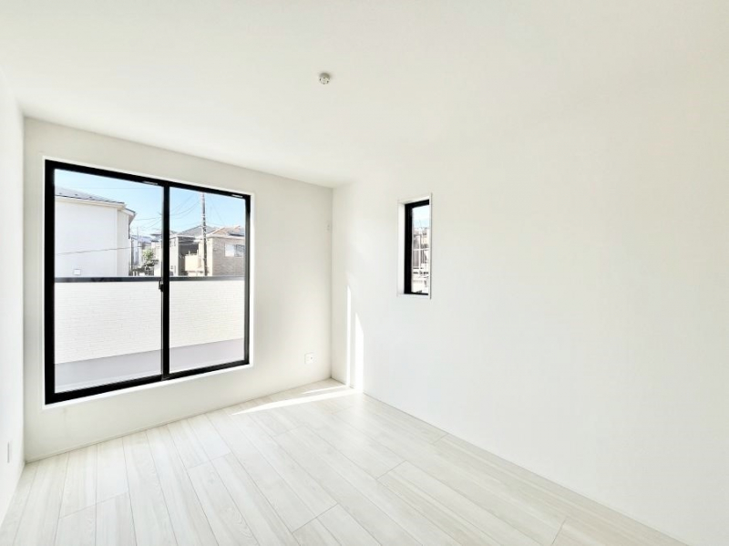 ���̑����ρ@���邢�o���R�j�[�T�C�h�ɗm����ݒu�B�ڊo�߂̗ǂ��Q���ɁB