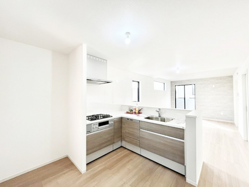 �L�b�`���@���������Ȃ��炲�Ƒ��Ƃ̉�b���y���߂�ΖʃJ�E���^�[�L�b�`��