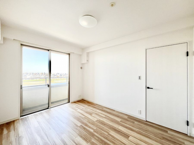 ���̑����ρ@�o���R�j�[���J�������v���X���Ă����m��  