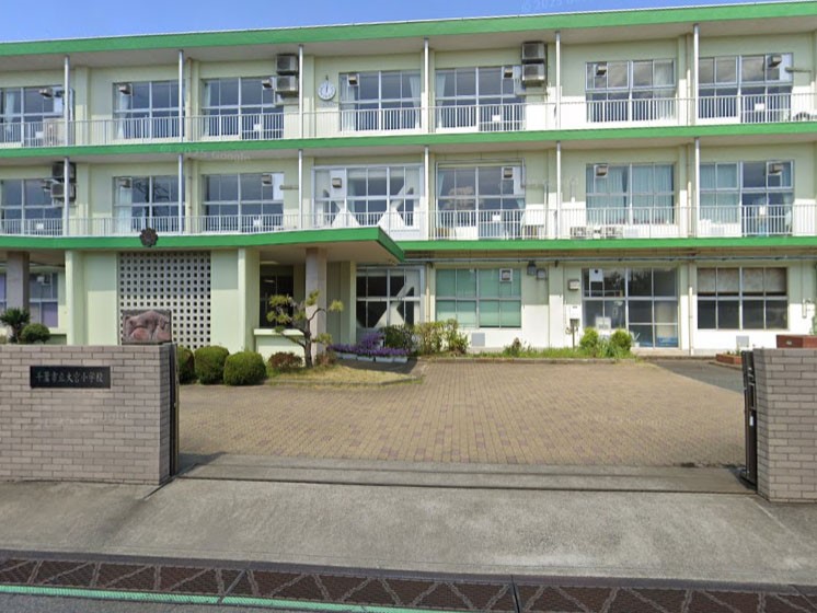 ���ӊ��@���w�Z 872m ��t�s����{���w�Z