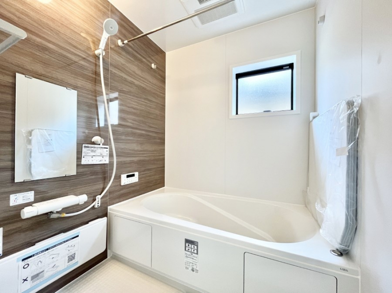 �����@����̔�������Ă���閾�邢�������̂���o�X���[���@