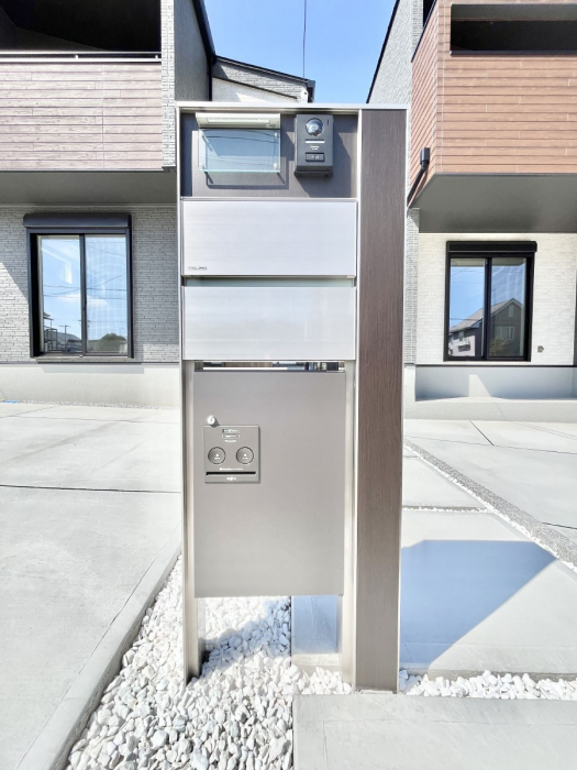 ̑@\DEC^[zE|XgEzanwЂƂɏWBGgXɂȂރVvfUCB