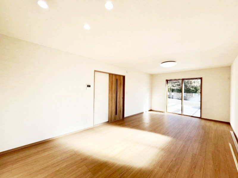 ���̑����ρ@�Ƒ������R�ƏW�܂�e���̃X�y�[�X�ɂȂ肻��