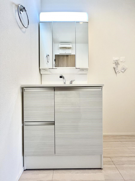 ���ʑ�E���ʏ��@�傫�����₷���O�ʋ��Ő�����������ʑ�́A�g�����Ȃ݃`�F�b�N�┧�̂������ɂ������߂ł��B 