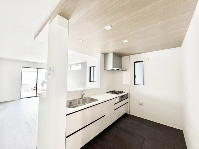 �L�b�`���@���������Ȃ��炲�Ƒ��Ƃ̉�b���y���߂�ΖʃJ�E���^�[�L�b�`��