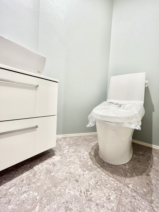 �g�C���@�g�C����1�K��2�K���ꂼ��ɔz�u����Ă��ĂƂĂ��֗��ł��B 