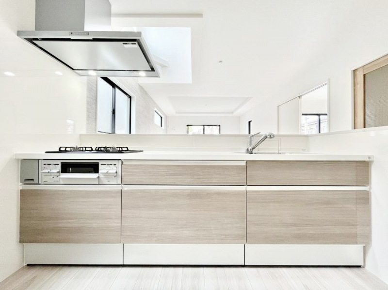 �L�b�`���@�������������I�ɁA�y�����I�V�X�e���L�b�`��  �@