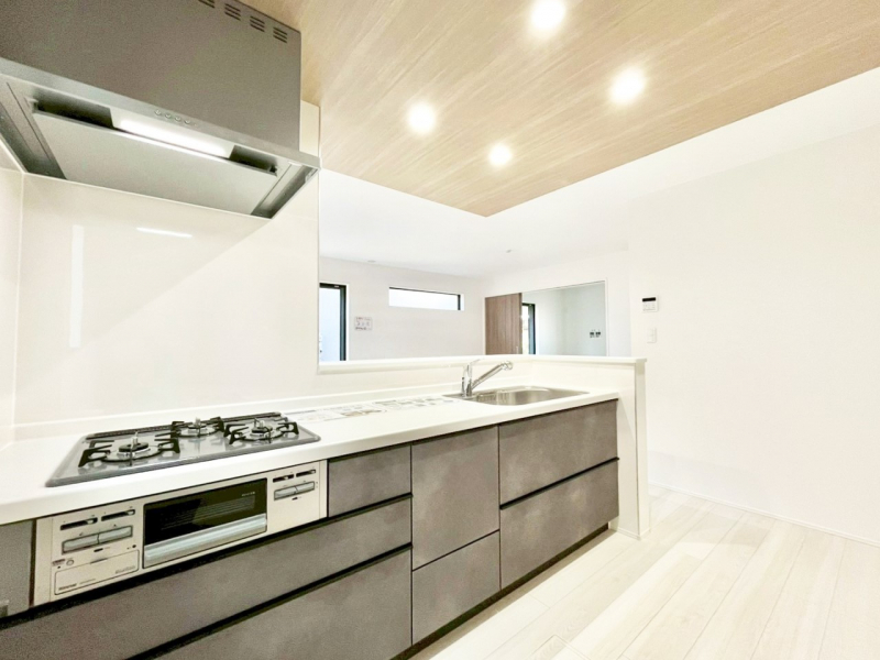 �L�b�`���@���������Ȃ��炲�Ƒ��Ƃ̉�b���y���߂�ΖʃJ�E���^�[�L�b�`��