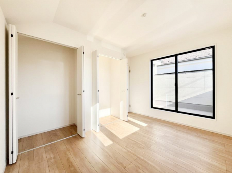 ���̑����ρ@�o���R�j�[���J�������v���X���Ă����m��