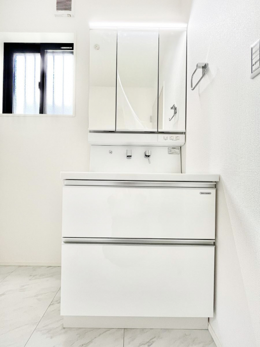 ���ʑ�E���ʏ��@���[�͂Ƌ@�\���ɗD�ꂽ���ʉ��ϑ�