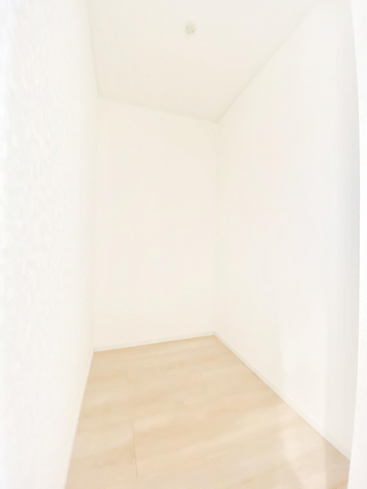 ̑@G߂̈ߗނXbL[Ieʂ̎[͓͂IWICtłB