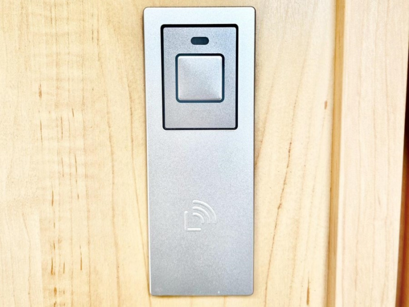 ̑@{^ĂIփhA͓dqL[dlłB