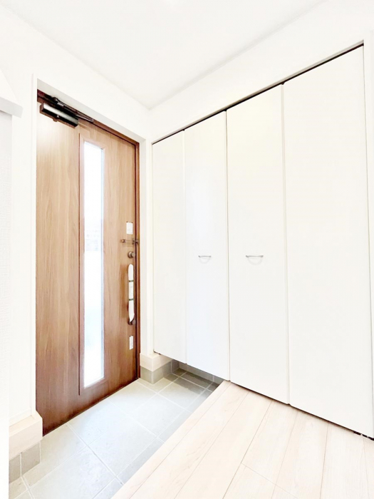 ց@}ȉJSIsՂȃCi[oRj[Ŗ̂NNKB