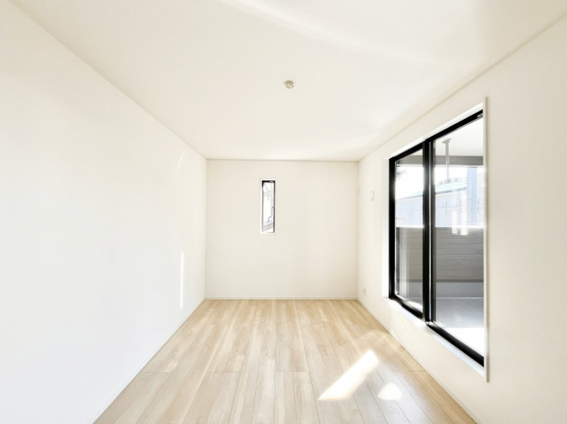 ���̑����ρ@�o���R�j�[���J�������v���X���Ă����m��