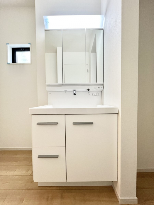 ���ʑ�E���ʏ��@�傫�����₷���O�ʋ��Ő�����������ʑ�́A�g�����Ȃ݃`�F�b�N�┧�̂������ɂ������߂ł��B 