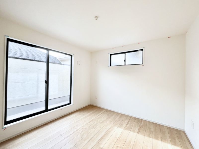 ���̑����ρ@�o���R�j�[���J�������v���X���Ă����m��