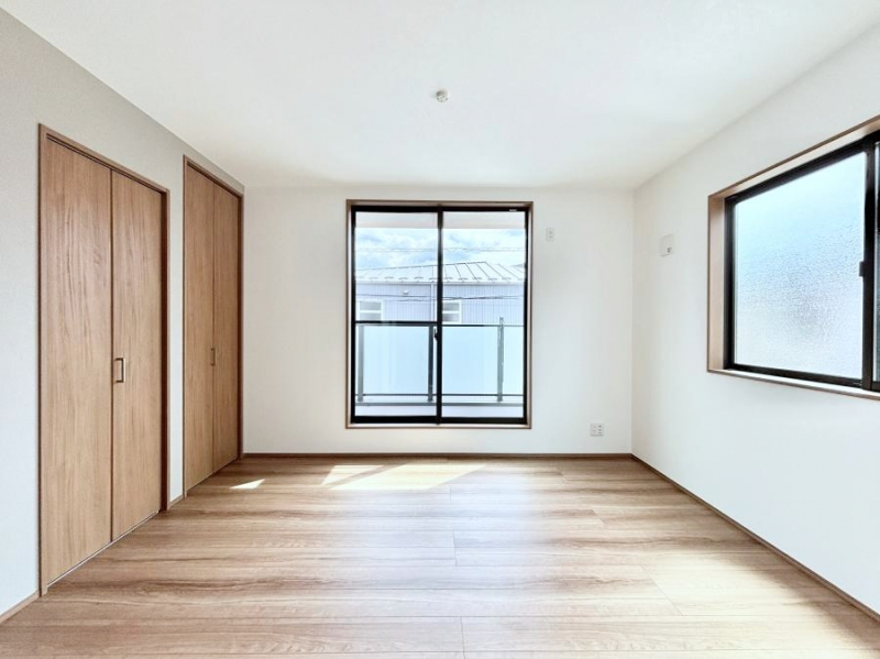 ���̑����ρ@2�ʍ̌����m�ۂ������邢��ԁB�Ƒ��݂�Ȃ����K�ȕ�炵����������݌v�ł��B