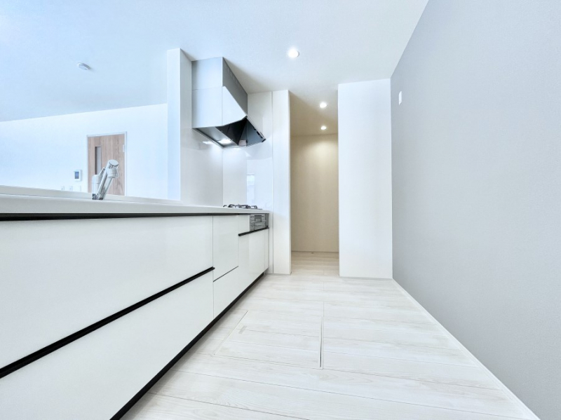 �L�b�`���@���������Ȃ��炲�Ƒ��Ƃ̉�b���y���߂�ΖʃJ�E���^�[�L�b�`��