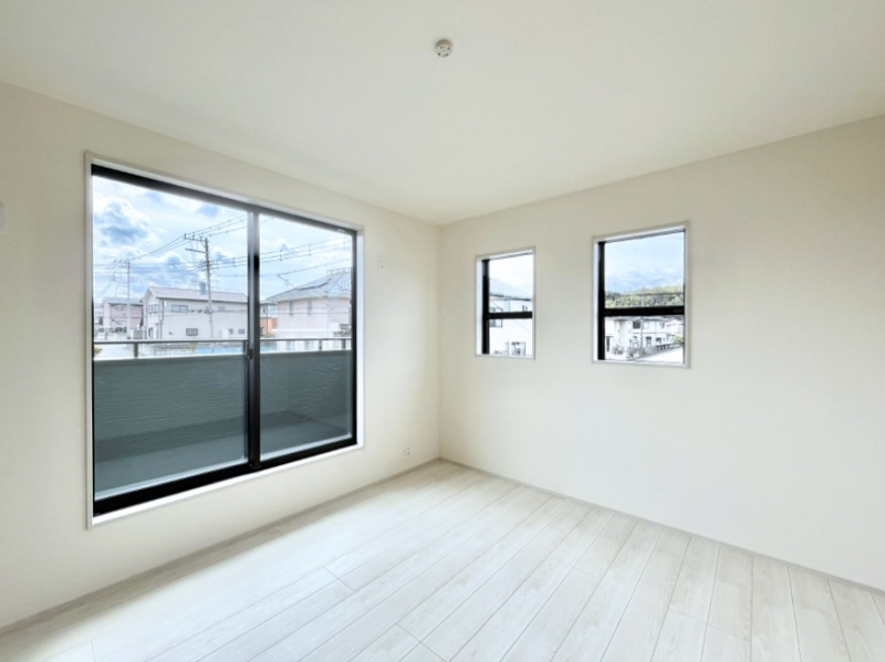 �Q���@���邢�o���R�j�[�T�C�h�ɗm����ݒu�B�ڊo�߂̗ǂ��Q���ɁB 