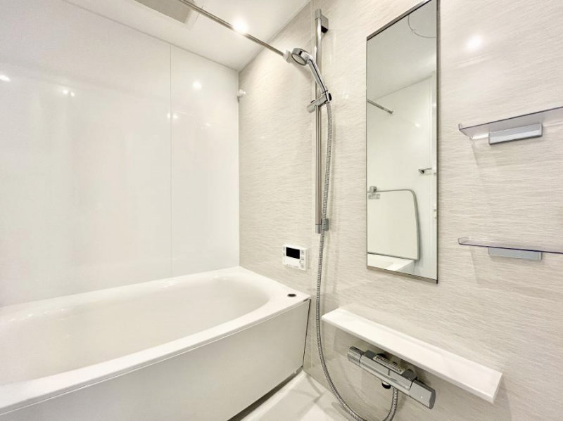 �����@����̔�������Ă���閾�邢�������̂���o�X���[��