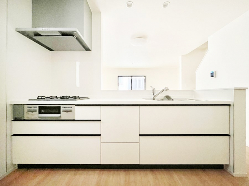 �L�b�`���@�������������I�ɁA�y�����I�V�X�e���L�b�`��