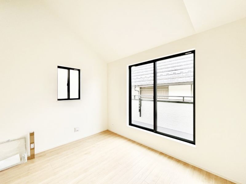 ���̑����ρ@�o���R�j�[���J�������v���X���Ă����m��