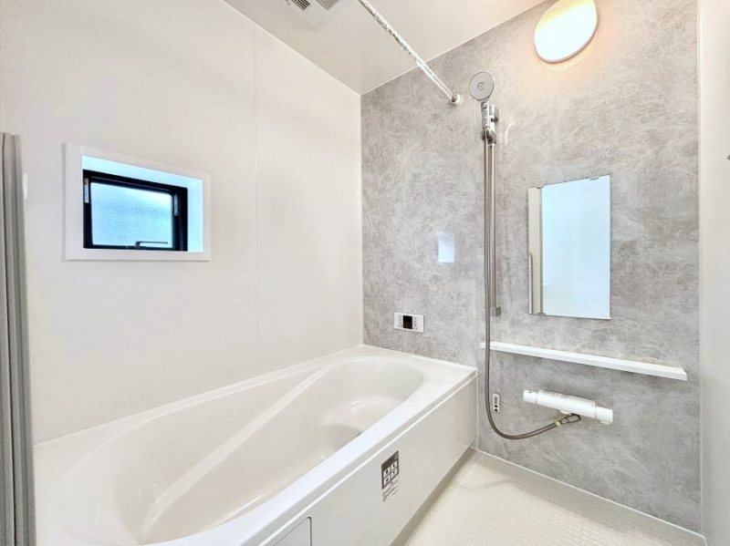 �����@����̔�����₷��؂ȃo�X�^�C���B�������Ƃ����C���y����Ŕ����Ƃ肽���ł��ˁI  