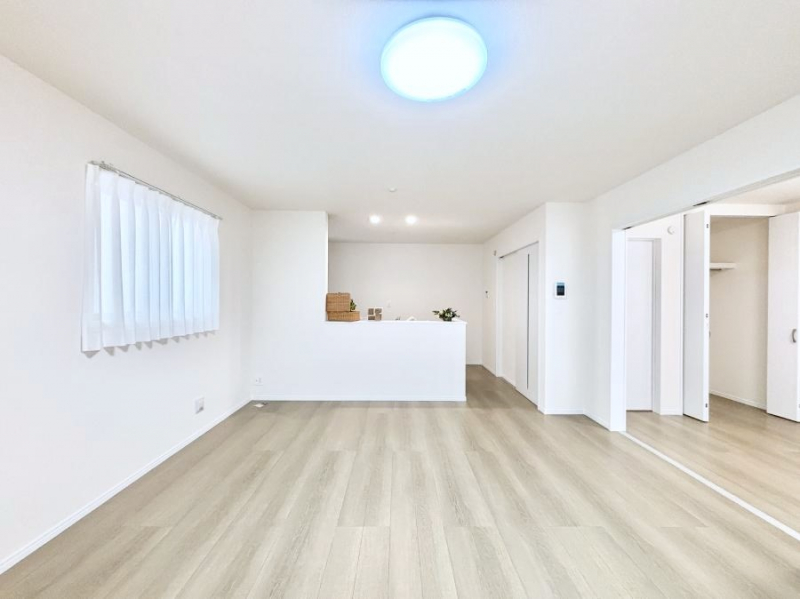 ���̑����ρ@�V���v���ȃf�U�C���Ȃ̂ŃC���e���A���l����̂��y���݂ł��ˁI