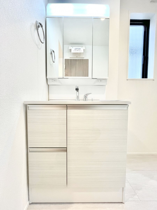 ���ʑ�E���ʏ��@�傫�����₷���O�ʋ��Ő�����������ʑ�́A�g�����Ȃ݃`�F�b�N�┧�̂������ɂ������߂ł��B 