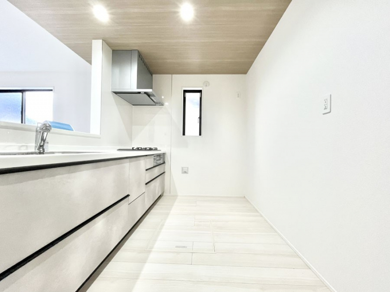 �L�b�`���@��Ƃ肠��L�b�`���ł͂��Ƒ��Ɗy�������������ł��܂��B