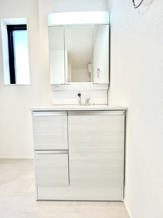 ���ʑ�E���ʏ��@�傫�����₷���O�ʋ��Ő�����������ʑ�́A�g�����Ȃ݃`�F�b�N�┧�̂������ɂ������߂ł��B 