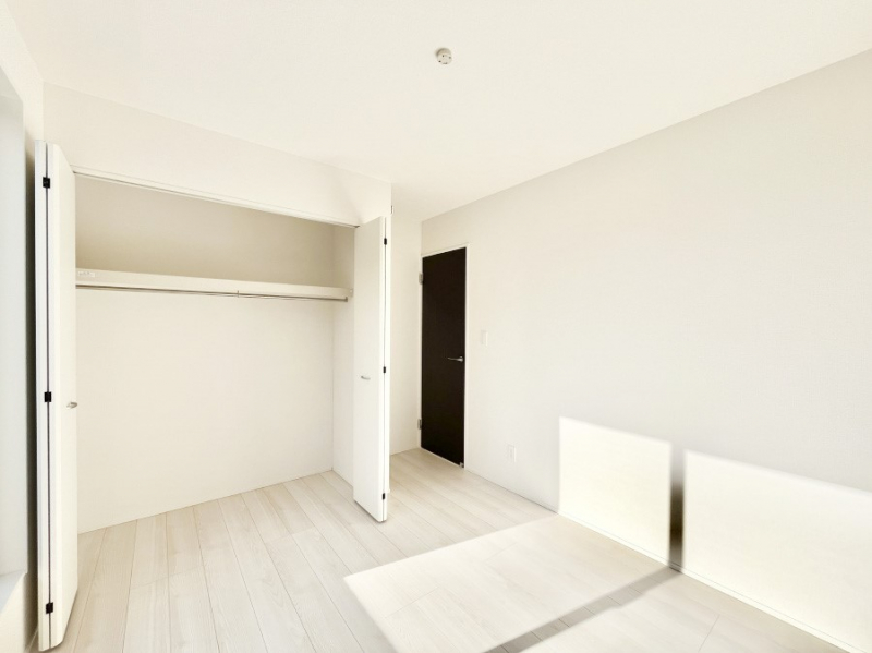 �Q���@�g���₷���`�Ńx�b�g��Ƌ�̒u�����ɂ����邱�Ƃ�����܂���B   