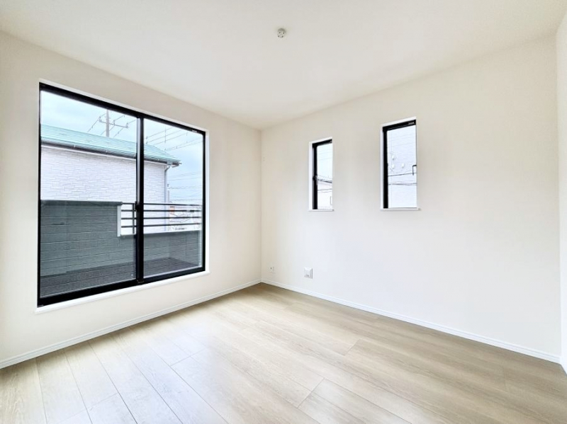 ���̑����ρ@�o���R�j�[���J�������v���X���Ă����m��