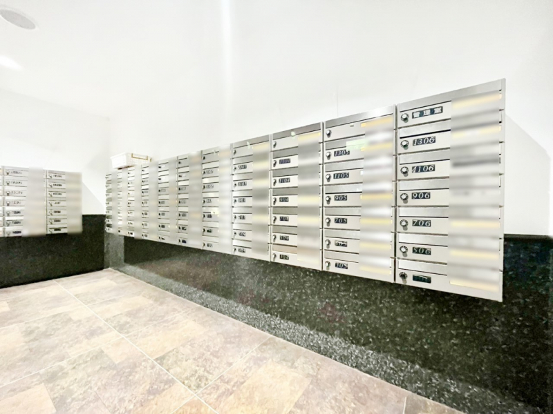 ̑@|Xg̓GgXɂ̂ŉJɔGꂸXւ󂯎܂