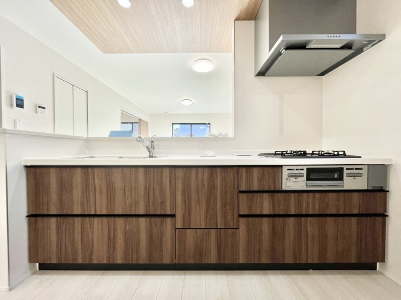 �L�b�`���@�������������I�ɁA�y�����I�V�X�e���L�b�`��  