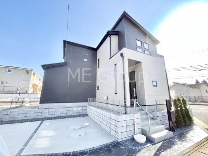 ���n�O�ώʐ^�@�������ꂽ�O�ρA�㎿�ȏZ��Ԃ��L���鎺���͉i�����S���ĉ߂�����Z���ł��B 