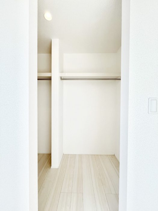 ���̑��@�ߗނ��n���K�[�Ɋ|�����܂܎��[�ł���WIC�B�ߗނ̐������ڂ����₷���ĕ֗��ł��I