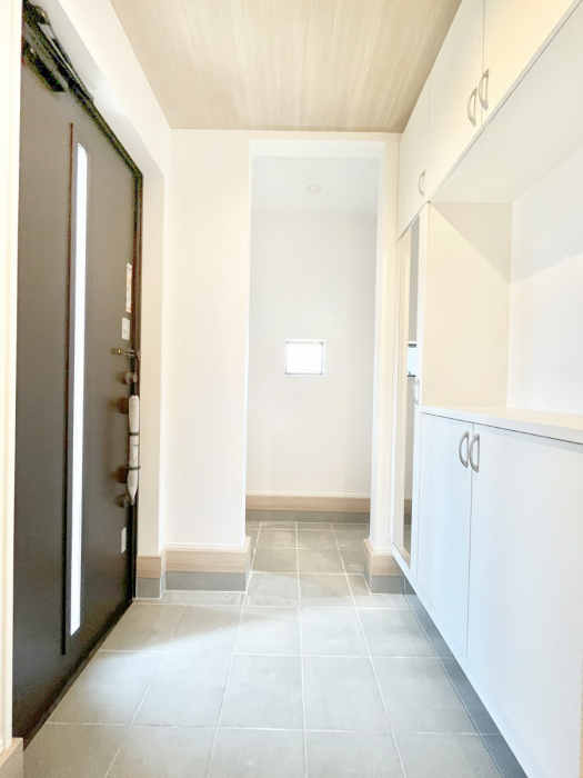 ���ց@�K���X�X���b�g�̓��������փh�A�������Ɍ���͂��Ă���܂�