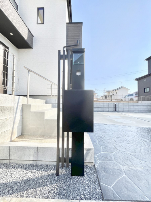 ���̑��@�V���v���f�U�C���̃|�X�g�B