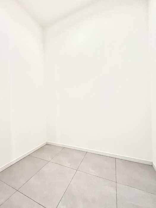 ���̑����ρ@�����Ղ�̔[�˃X�y�[�X�ŉ��K�ɕ�点����   