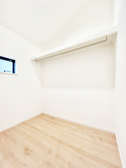 ���̑��@�ߗނ��n���K�[�Ɋ|�����܂܎��[�ł���WIC�B�ߗނ̐������ڂ����₷���ĕ֗��ł��I