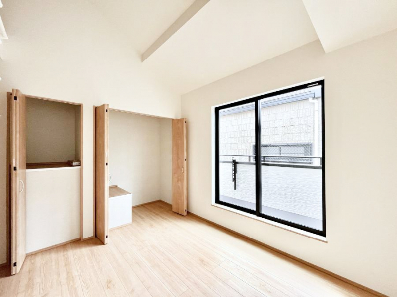 ���̑����ρ@�o���R�j�[���J�������v���X���Ă����m��