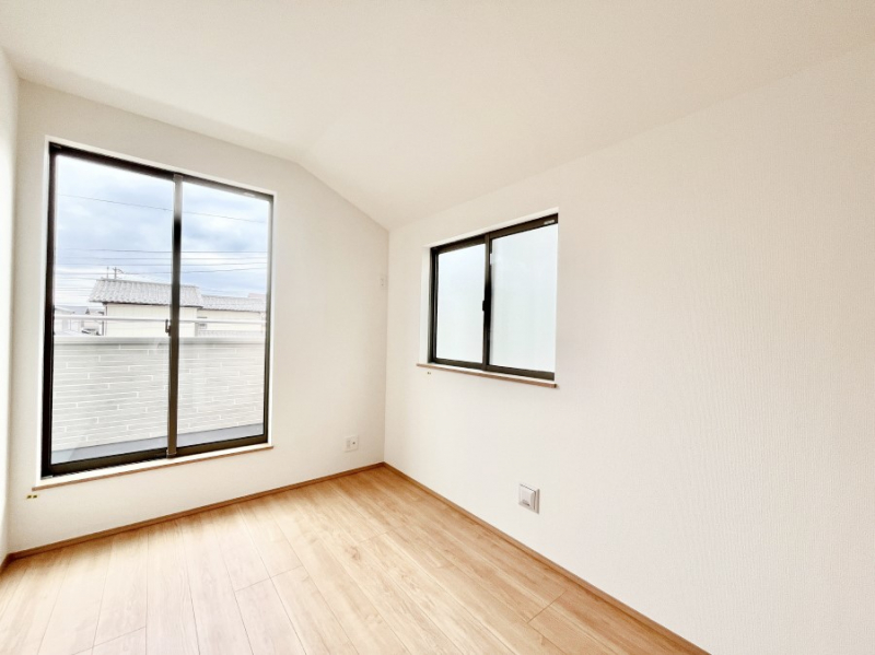 ���̑����ρ@���邢�o���R�j�[�T�C�h�ɗm����ݒu�B�ڊo�߂̗ǂ��Q���ɁB 