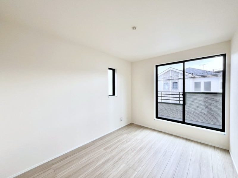 �Q���@�g���₷���`�Ńx�b�g��Ƌ�̒u�����ɂ����邱�Ƃ�����܂���B   