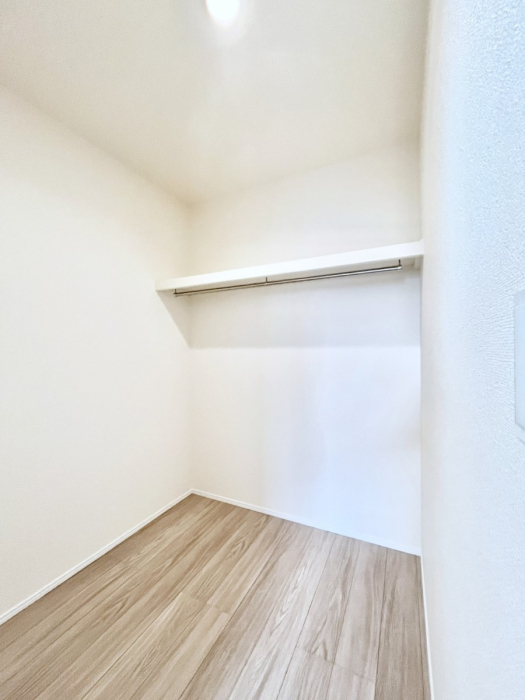 ���̑��@�ߗނ��n���K�[�Ɋ|�����܂܎��[�ł���WIC�B�ߗނ̐������ڂ����₷���ĕ֗��ł��I