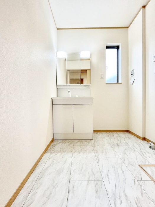 ���ʑ�E���ʏ��@�傫�����₷���O�ʋ��Ő�����������ʑ�́A�g�����Ȃ݃`�F�b�N�┧�̂������ɂ������߂ł��B