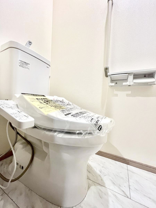 �g�C���@�g�C����1�K��2�K���ꂼ��ɔz�u����Ă��ĂƂĂ��֗��ł��B 